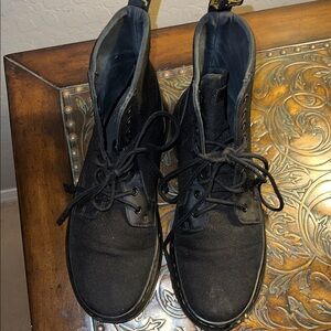 Dr. Martens Black Lace-Up Boots Men’s Size 9 Good Condition